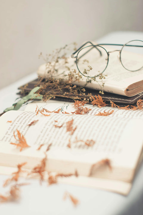 The Essential Oils Reading List: Herban Essentials’ Expert Guide to Aromatherapy Books